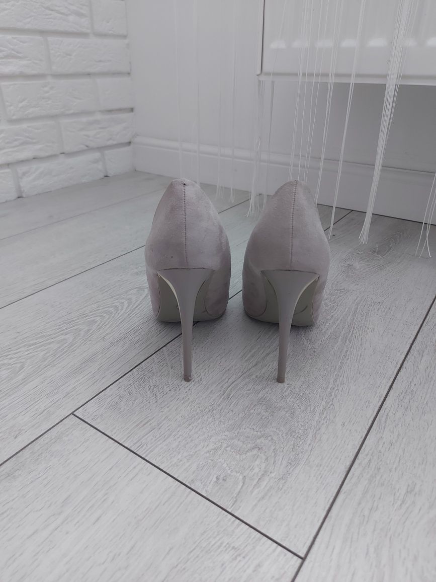 Szpilki zamszowe szare 37 buty na szpilce seastar blue  czółenka