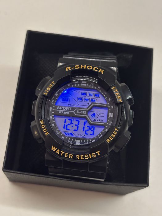 Zegarek R-Shock New plus etui