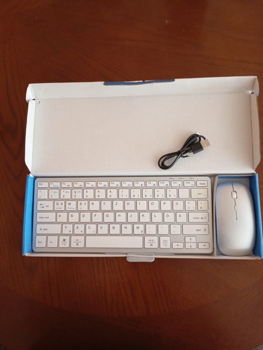 Клавиатура и мышка беспроводная
