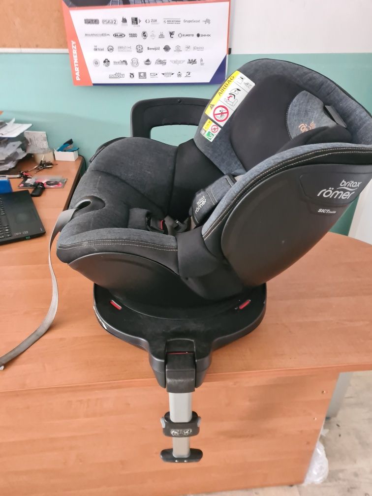 Fotelik obrotowy 360 0-18kg