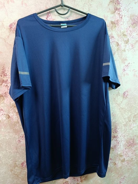 Футболка однотонна без наліпок  різні кольори з коротким рукавом