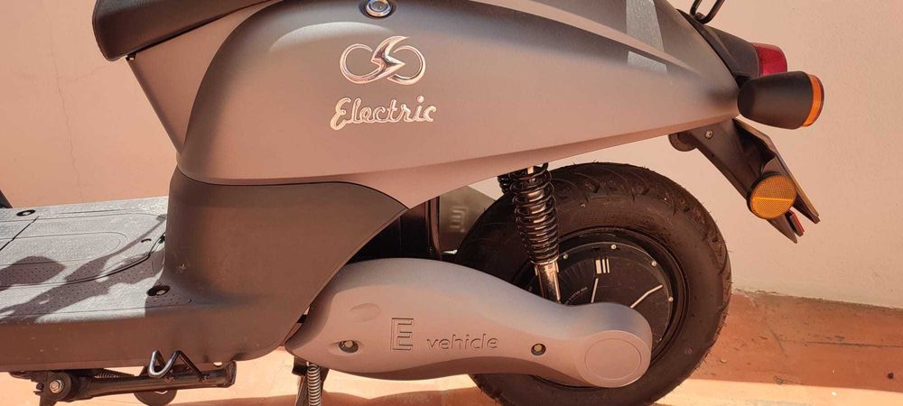 Scooter eléctrica
