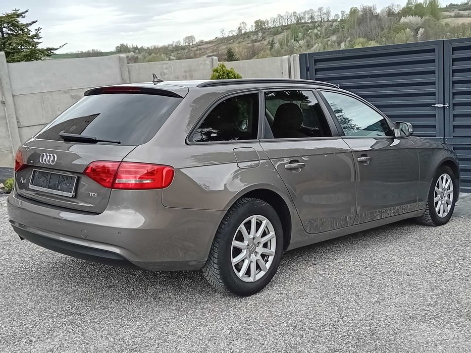 Audi A4 avant b8 lift 2.0 tdi