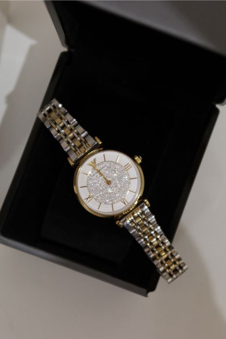 Продам годинник Armani