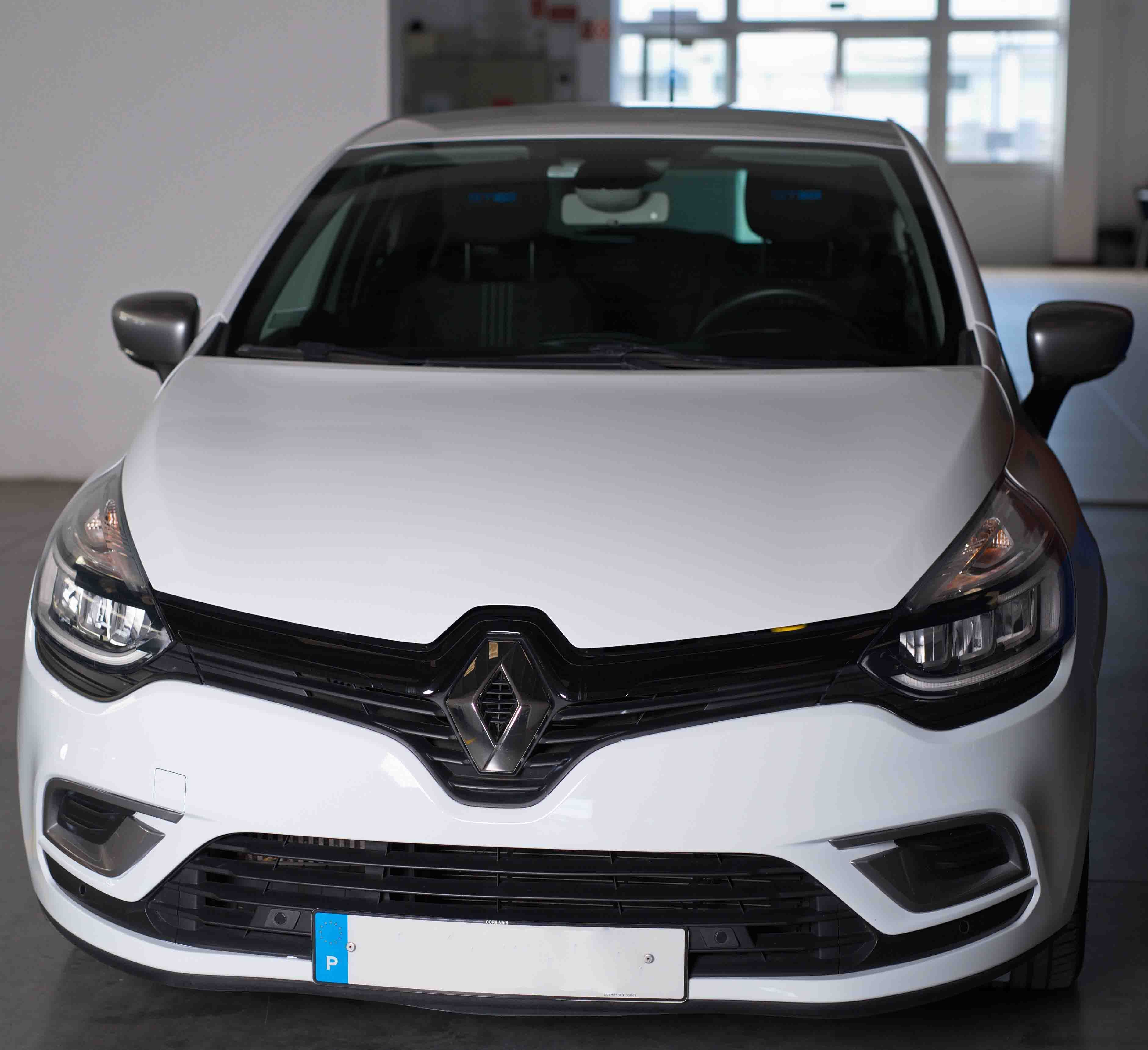 Vendo Renault Clio GT Line em estado novo, sempre guardado em garagem.