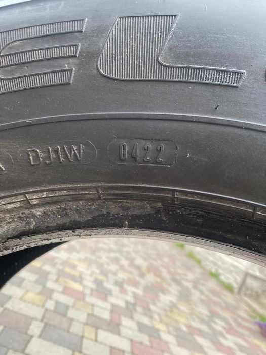 Продам вантажну резину