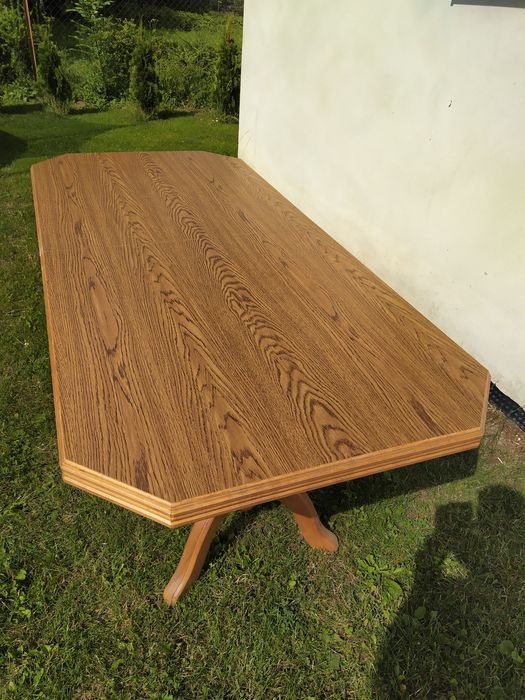Stół drewniany...