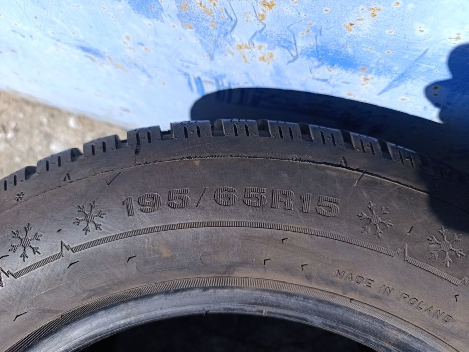 195/65/15 зимові DUNLOP