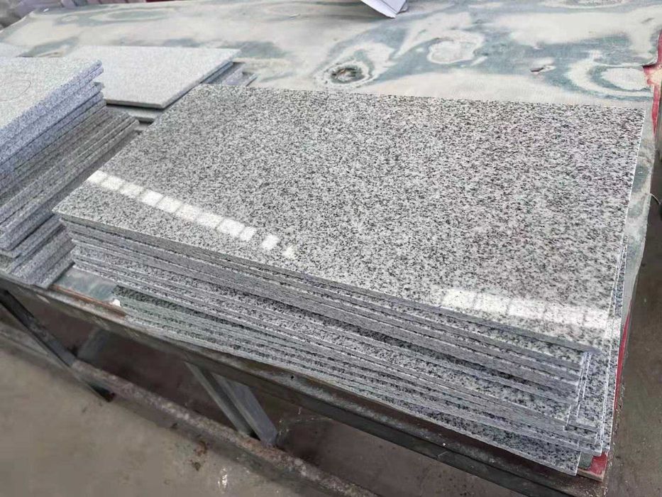 Płytki granitowe G603 30,5 x 30,5 x 1 polerowane