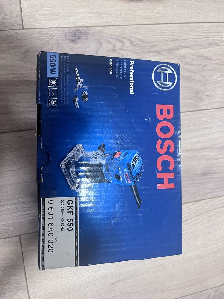 Кромковий фрезер GKF 550 Professional Bosch