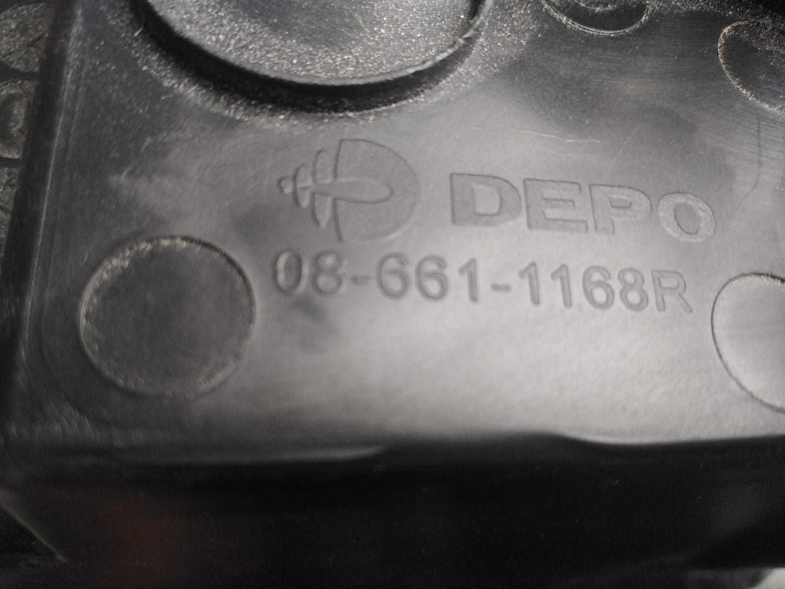 Farol Direito Fiat Panda de 2012 Novo