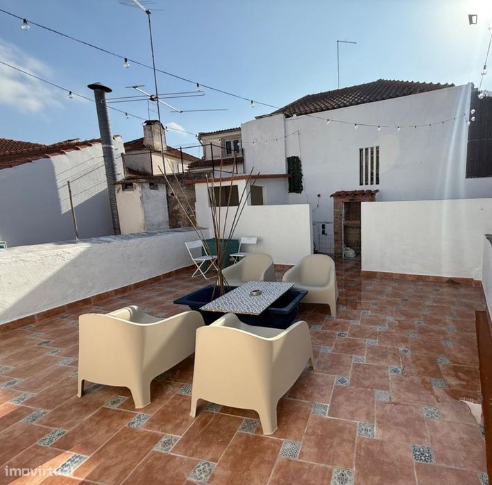 Quarto - localizado em Santarem