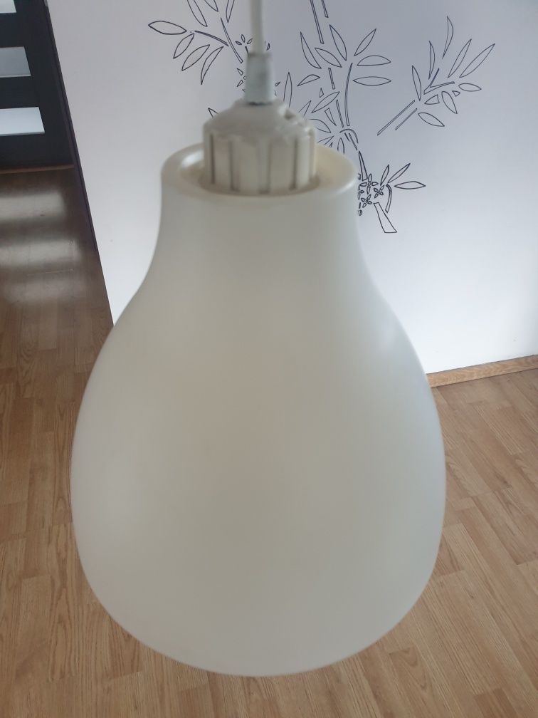 Lampa IKEA biała E27 wisząca 19272