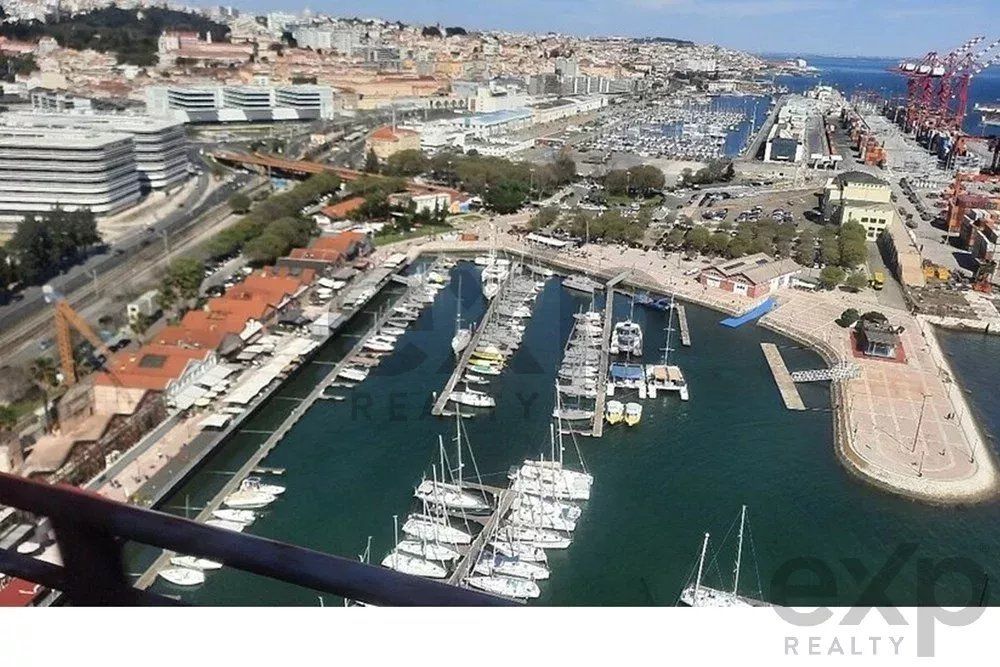 Prédio Misto - Centro Alcântara