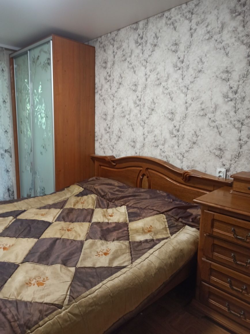 Сдаю 3 кімнатну квартиру 2/9 на БМВ