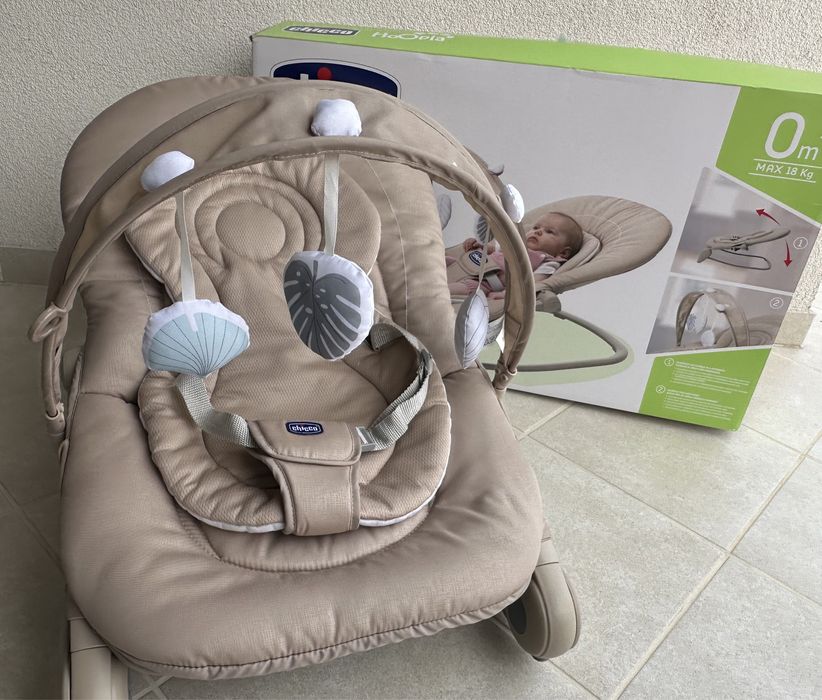 Chicco - Дитяче крісло-гойдалка HOOPLA бежевий