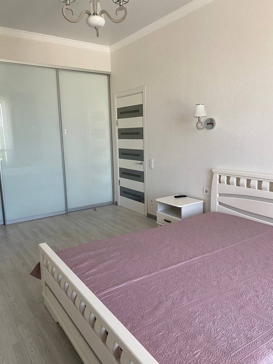 Сдам уютную однокомнатную квартиру в ЖК 28 Жемчужина,  10 ст.Фонтана