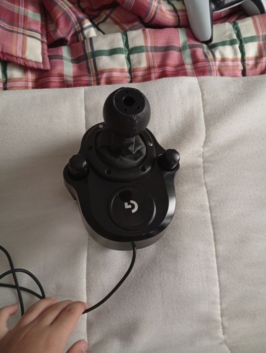 Ps5+ 2 comandos +fones originais+volante Logitech g29+pedais+ mudanças