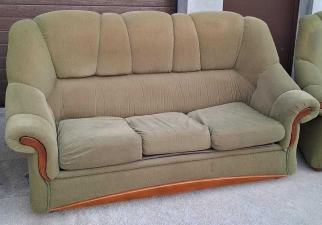 Conjunto 3 sofás um deles sofá cama