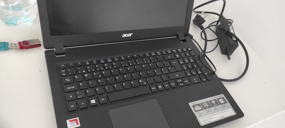 Sprzedam laptop Acer aspire 3