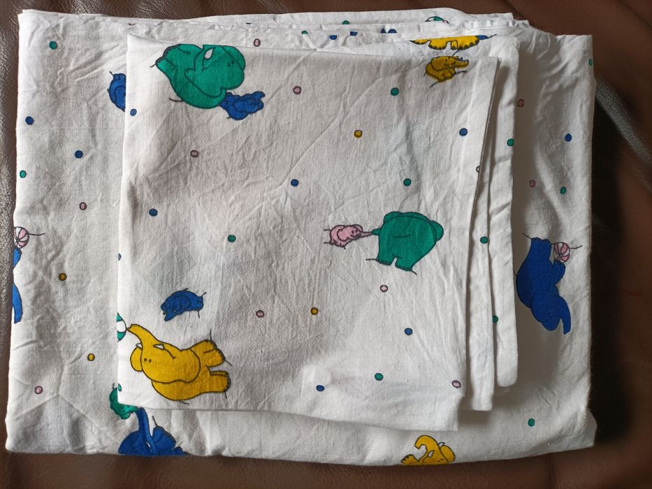 Poszewki na pościel do łóżeczka