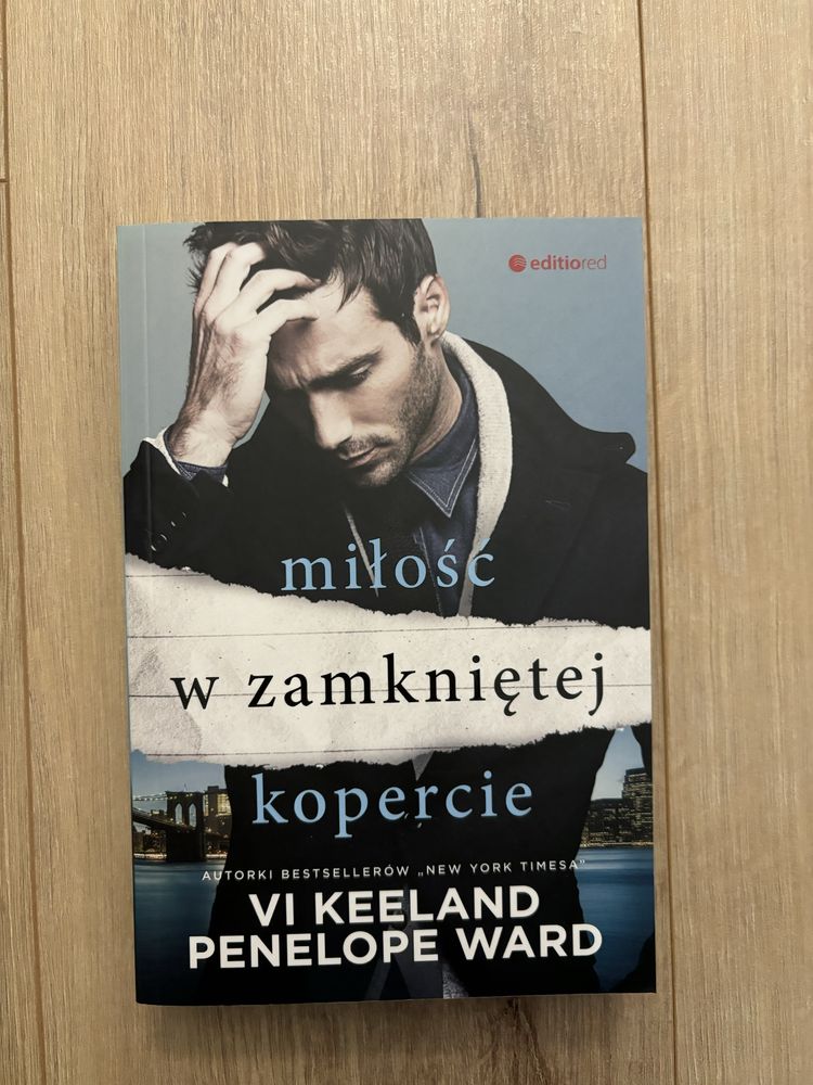 Miłość w zamkniętej kopercie, Vi Keeland i Penelope Ward