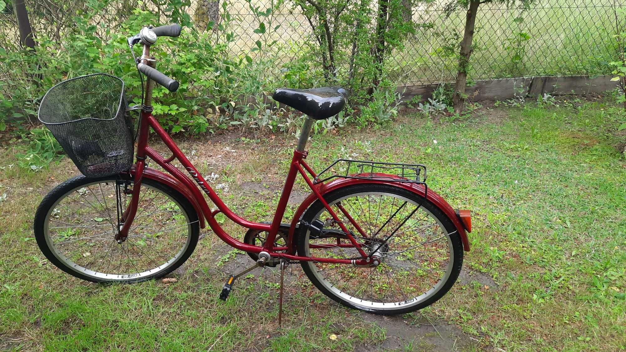 Bordowy Retro Rower typu damka