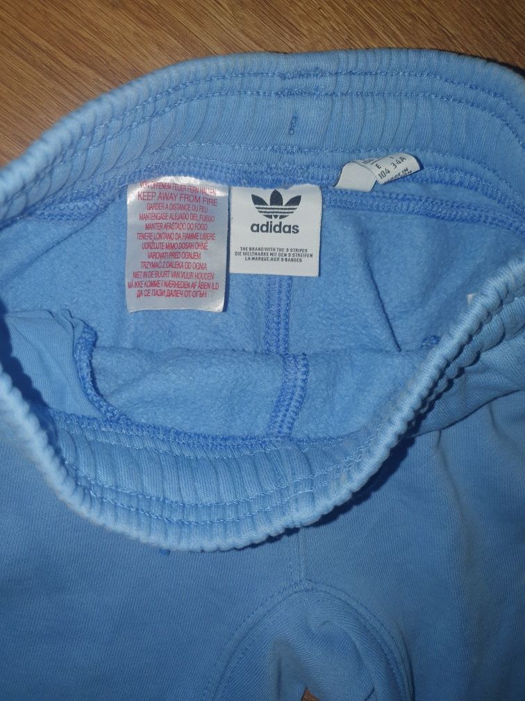 Komplet dresów Adidas r 104