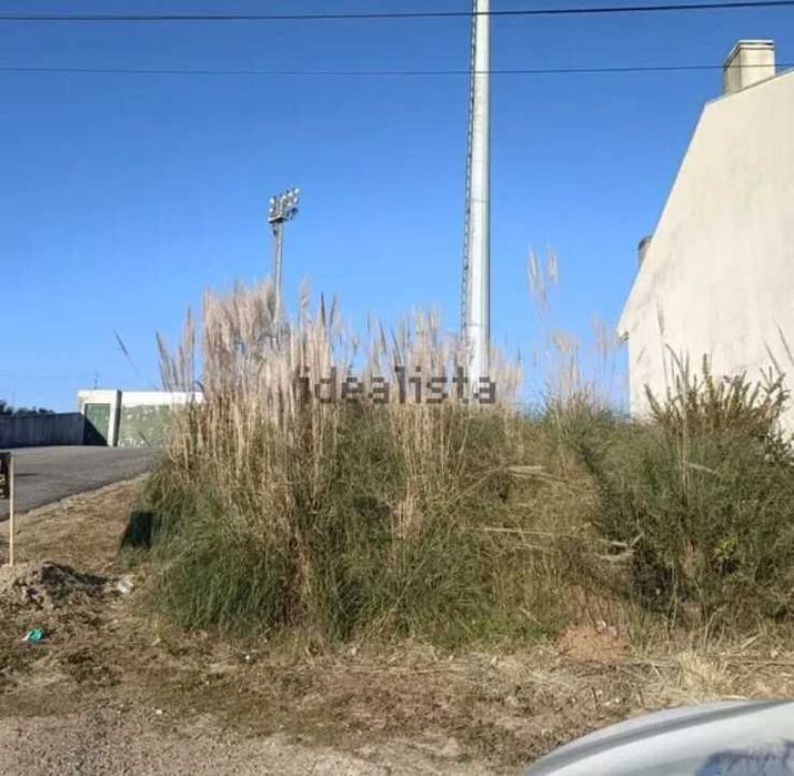 Terreno 3 Frentes,junto ao campo do Gulpilhares,Optima exposição Solar