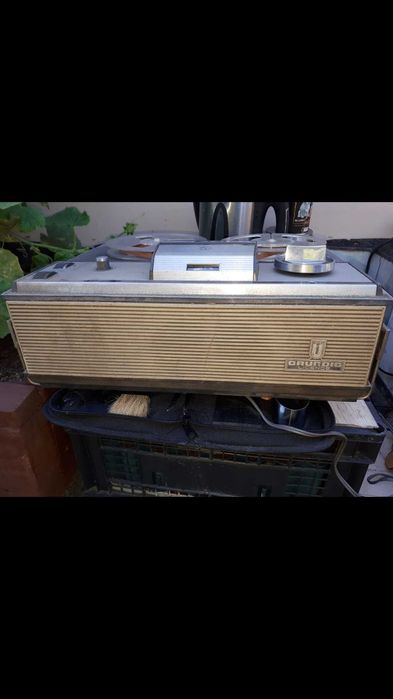 Magnetofon szpulowy Unitra