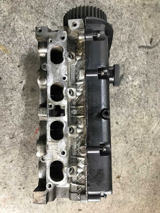 ГБЦ головка блока циліндрів Ford Focus MK1 Fiesta Fusion 1.6 БЕНЗИН.