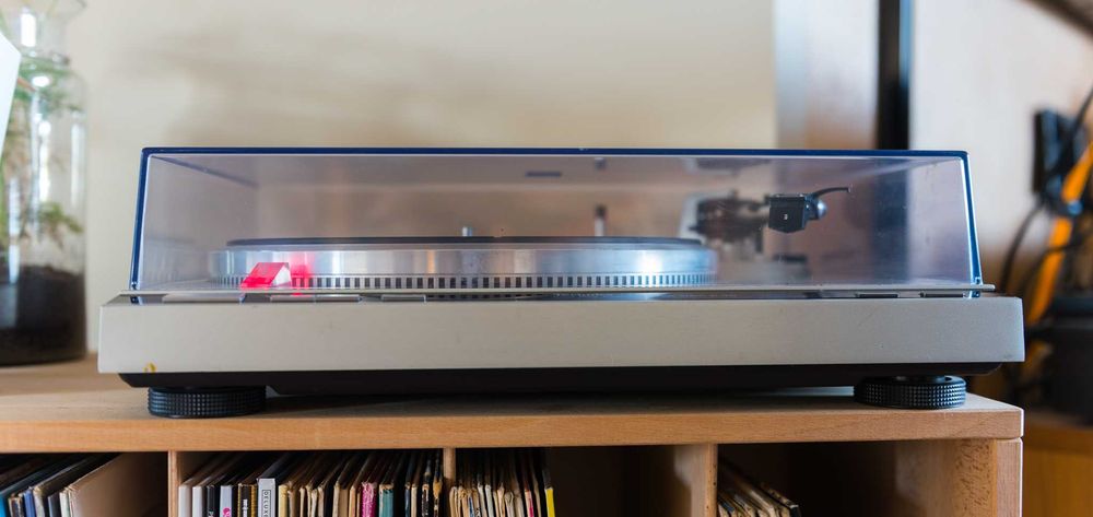 Gramofon Technics SL-Q33 w pełni sprawny w okazyjnej cenie.