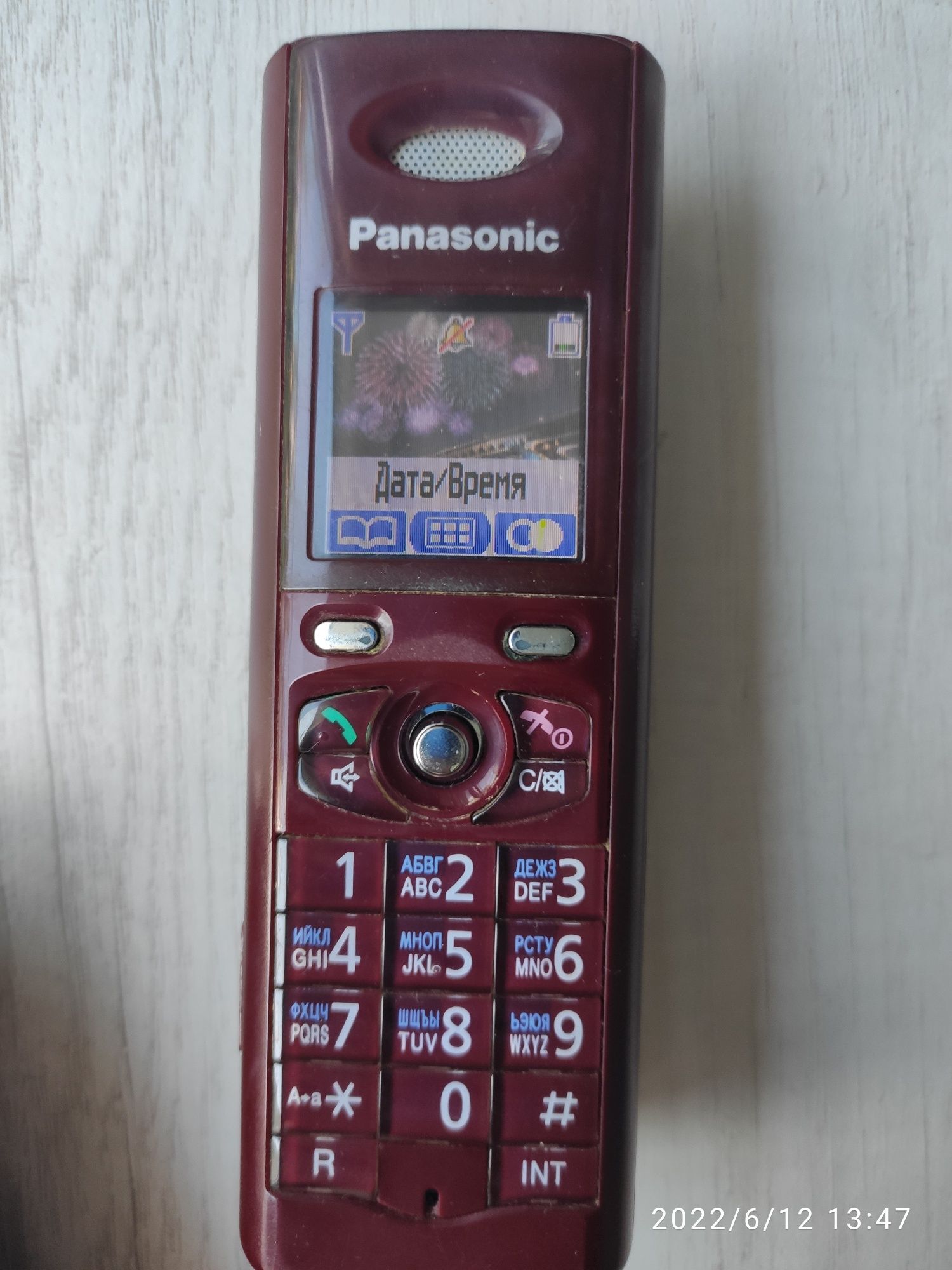 Радиотелефон Panasonic KX-TG8227UA