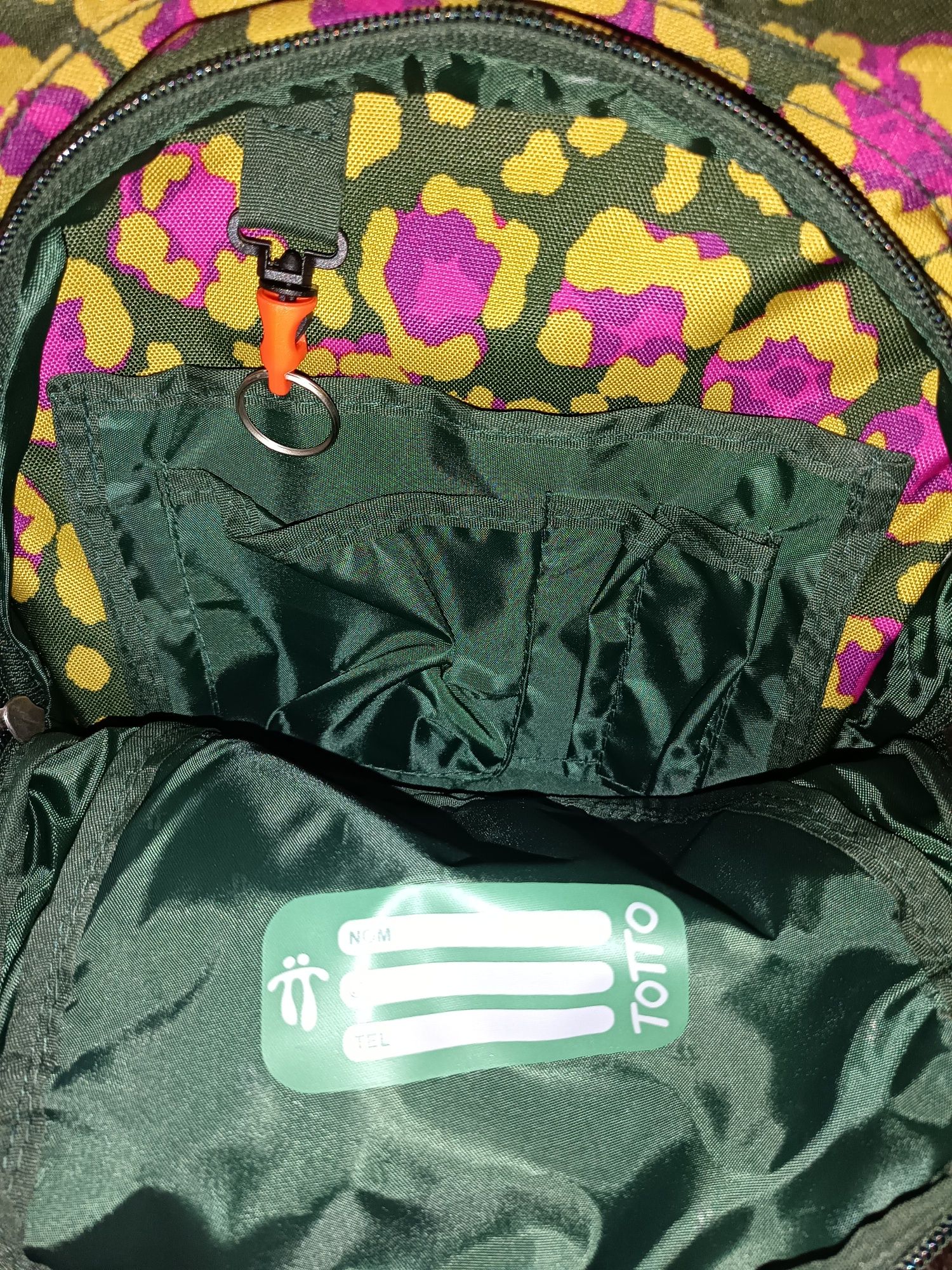 Mochila escolar Trolley NOVO da Totto com etiqueta
