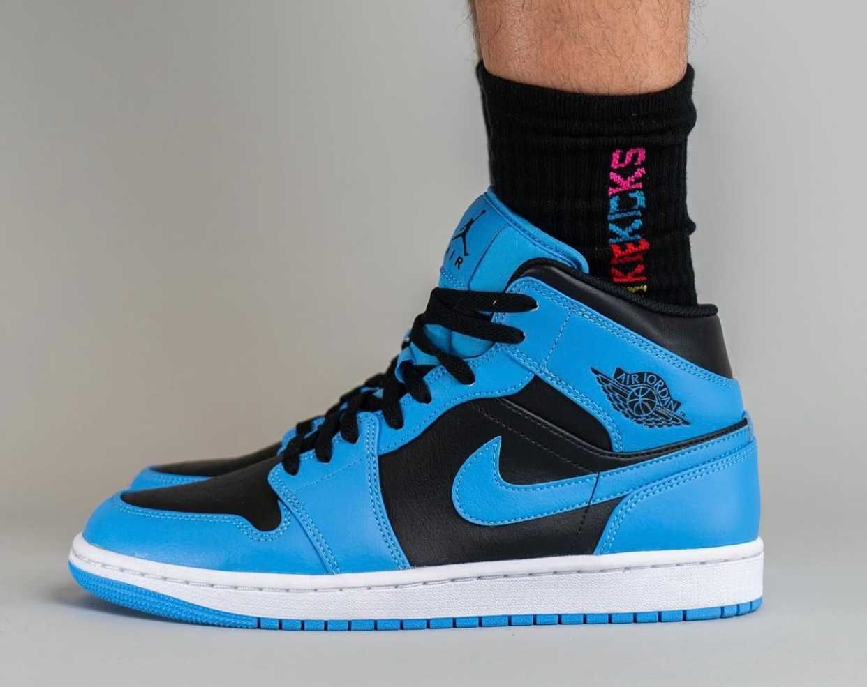 Air Jordan 1 Mid University Blue кросівки чоловічі жіночі р. US7/40