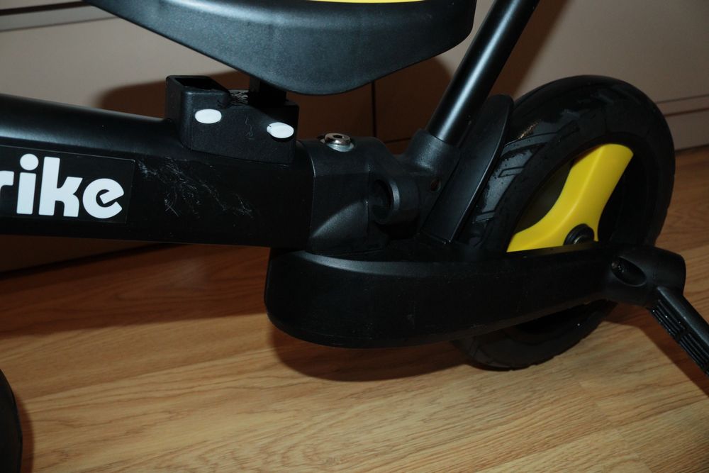 Велосипед -велобіг Best trike з батьківською ручкою