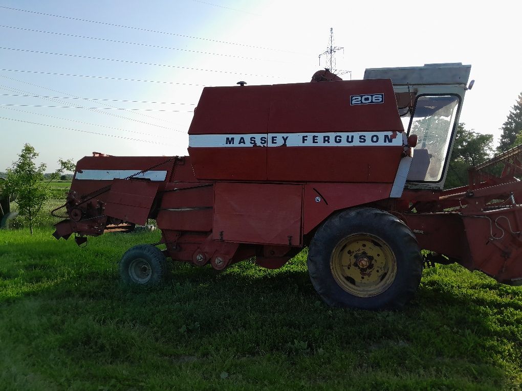 Комбайн  Massey Ferguson 206-8