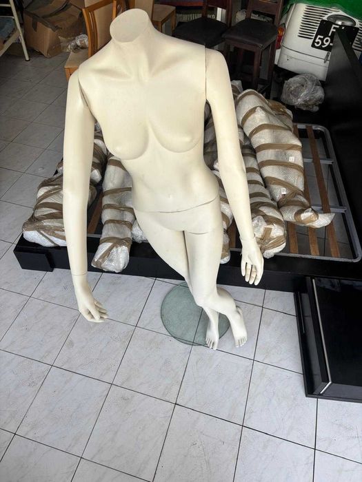 Manequins venda negociável