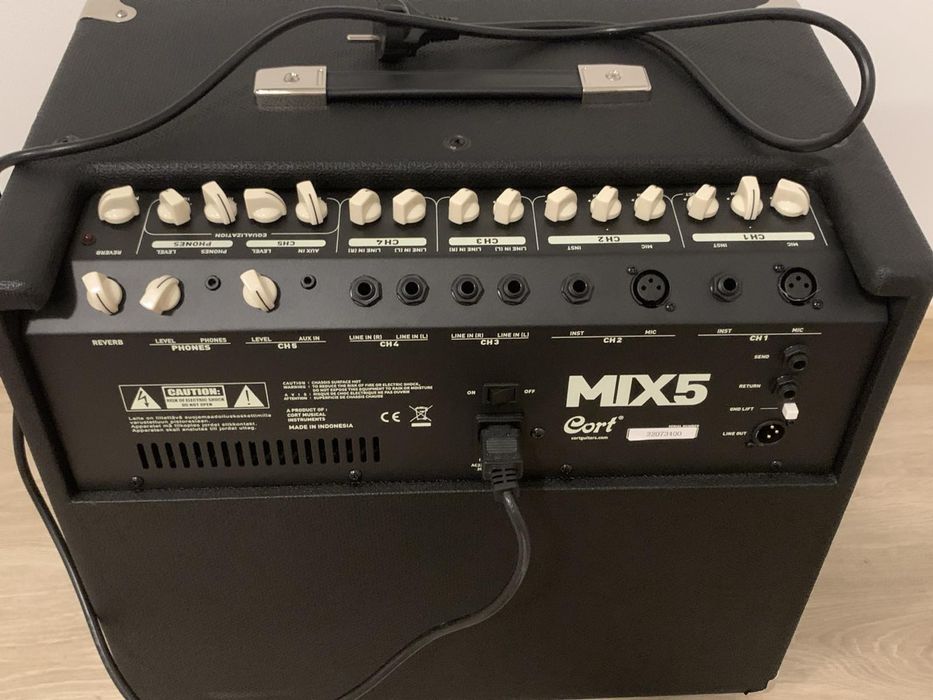 Продам комбопідсилювач Cort MIX5