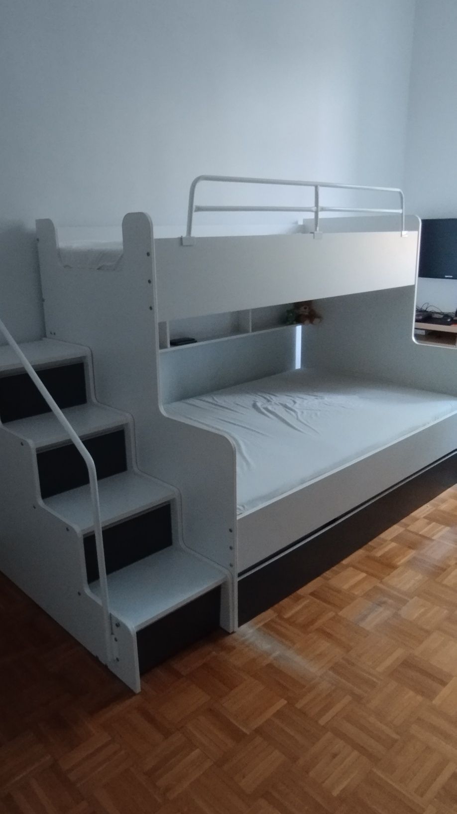 Łóżko piętrowe 3 osobowe