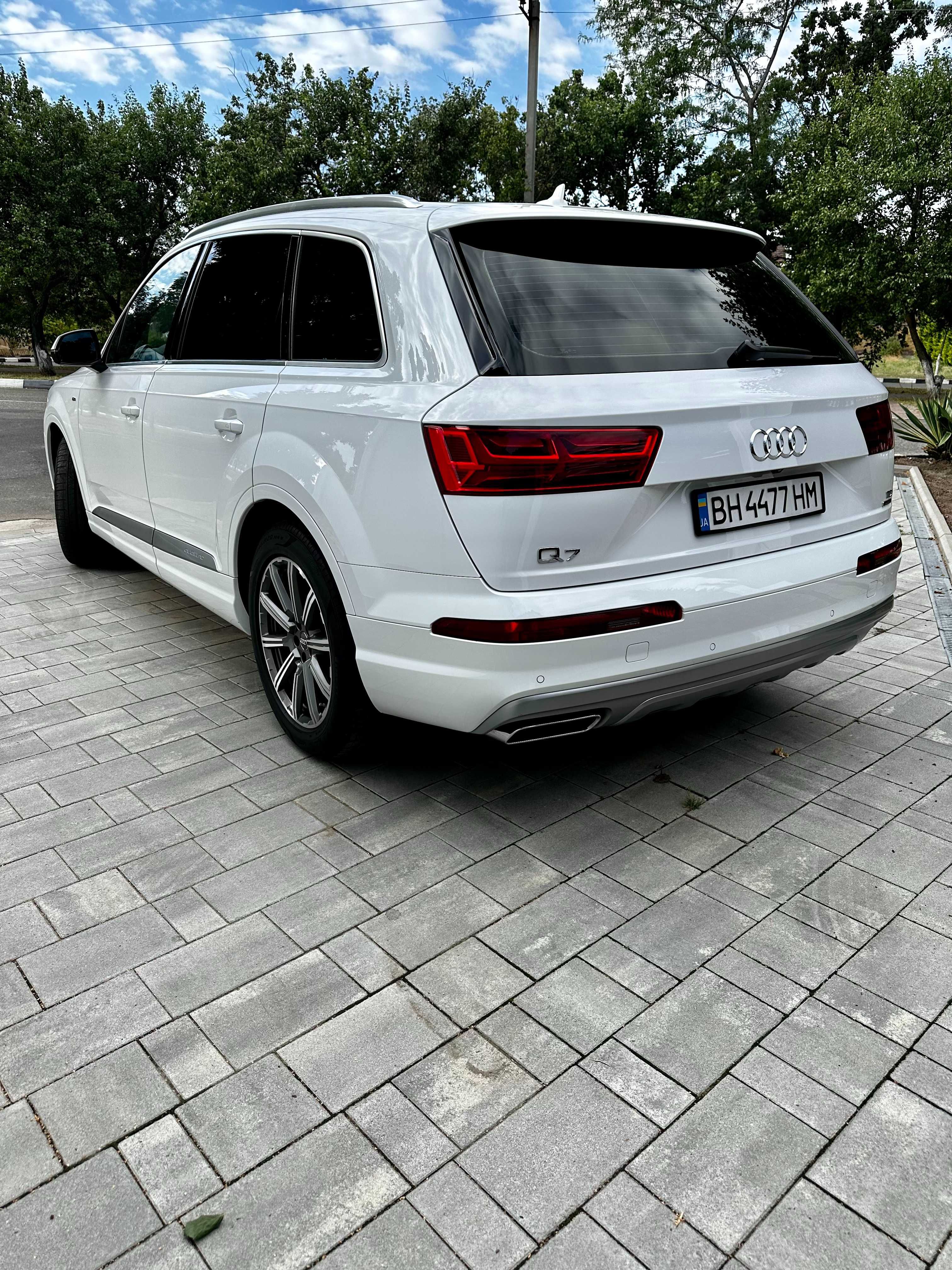 AUDI Q7 S line 2018 г. - 3.0 TDI (CRTC)