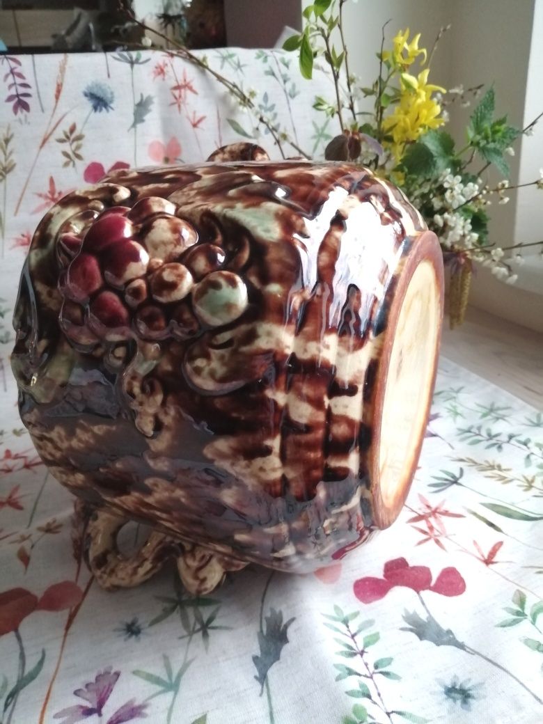 Ceramiczny stary garnek