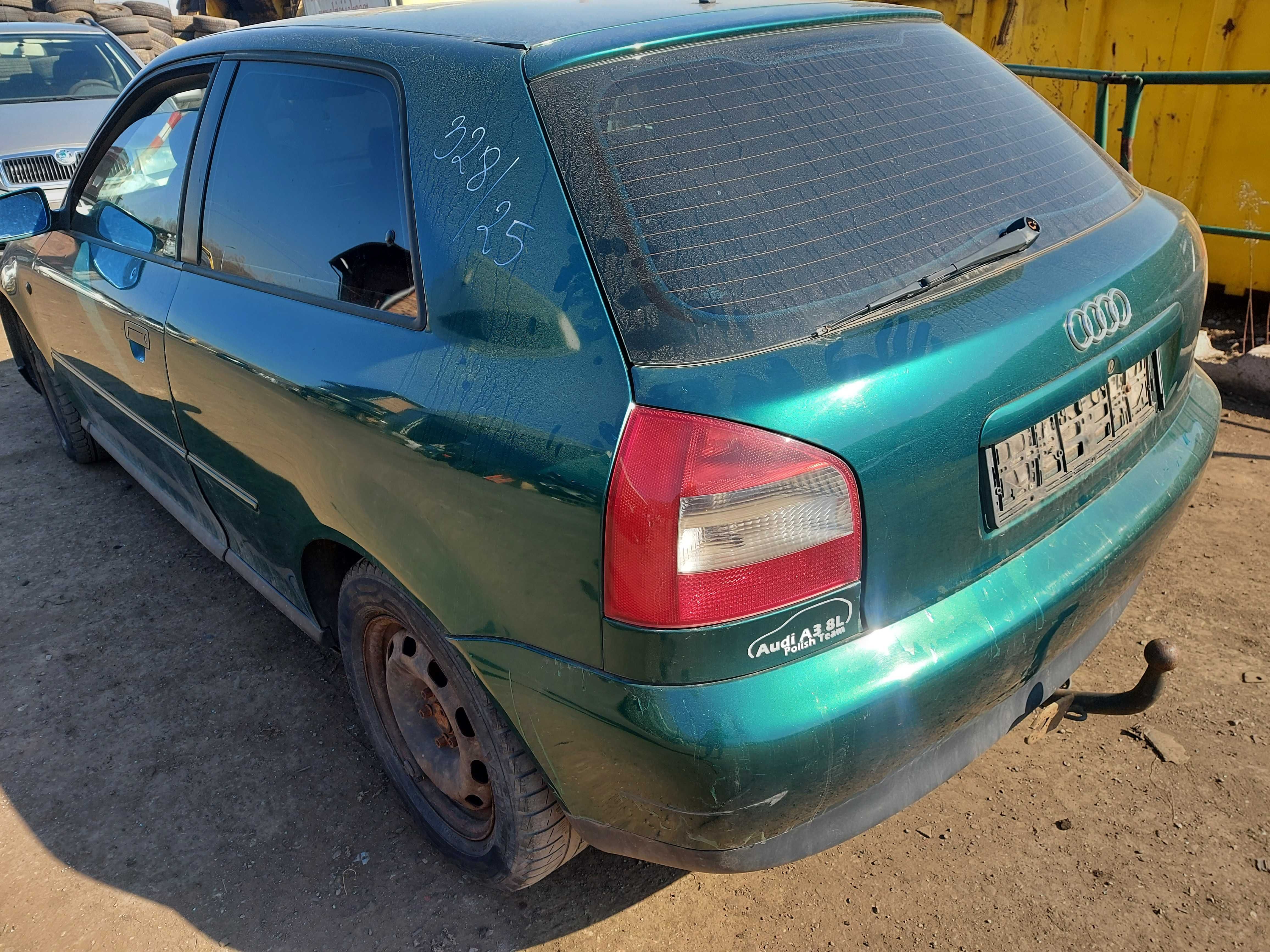 Audi A3 8L LZ6L błotnik przedni prawy FV transport/dostawa