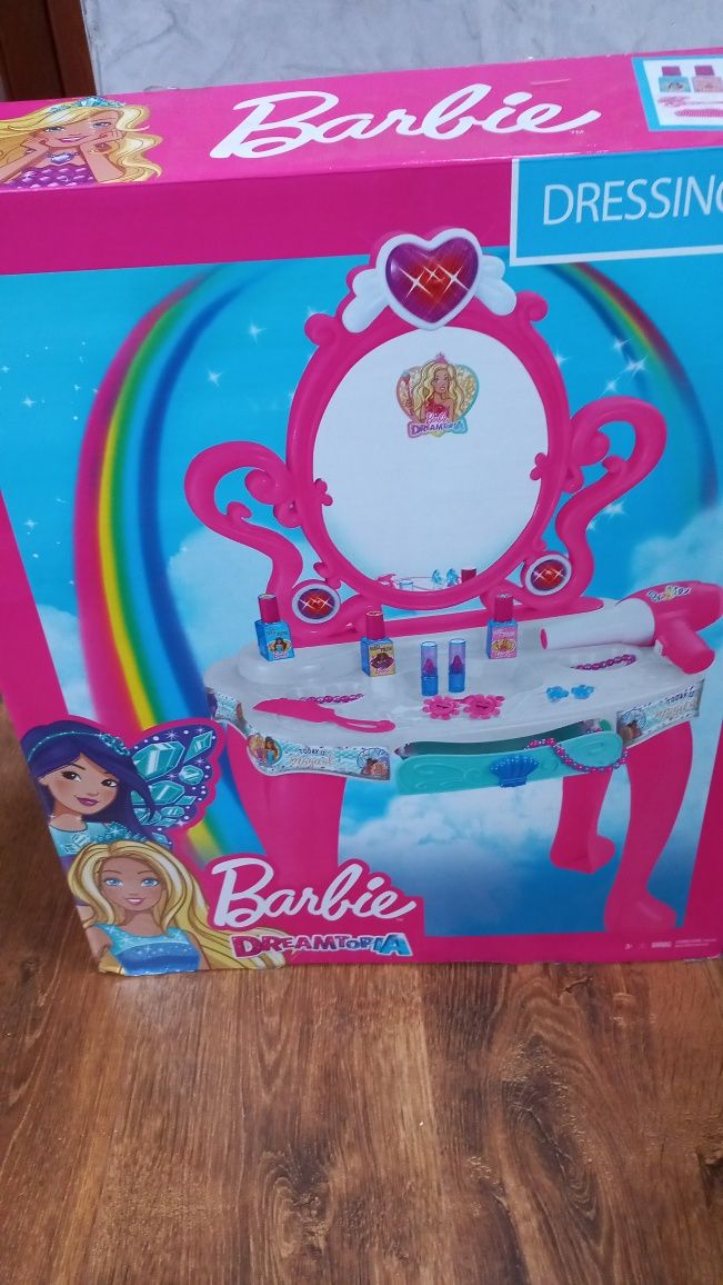 Taoaletka z pozytywką Barbie dreamtopia