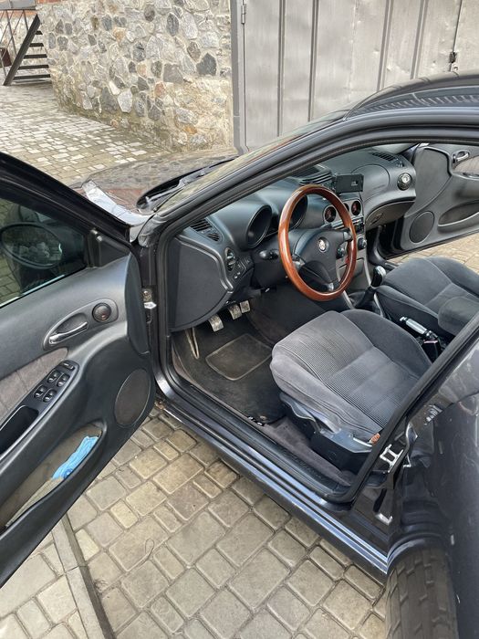 Продам alfa romeo156