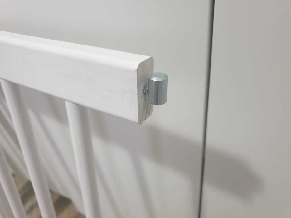 Barierka zabezpieczająca na drzwi, schody, regulowana 72-122cm