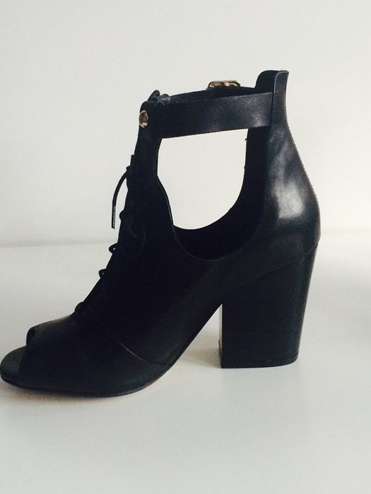 Buty na obcasie Topshop skóra