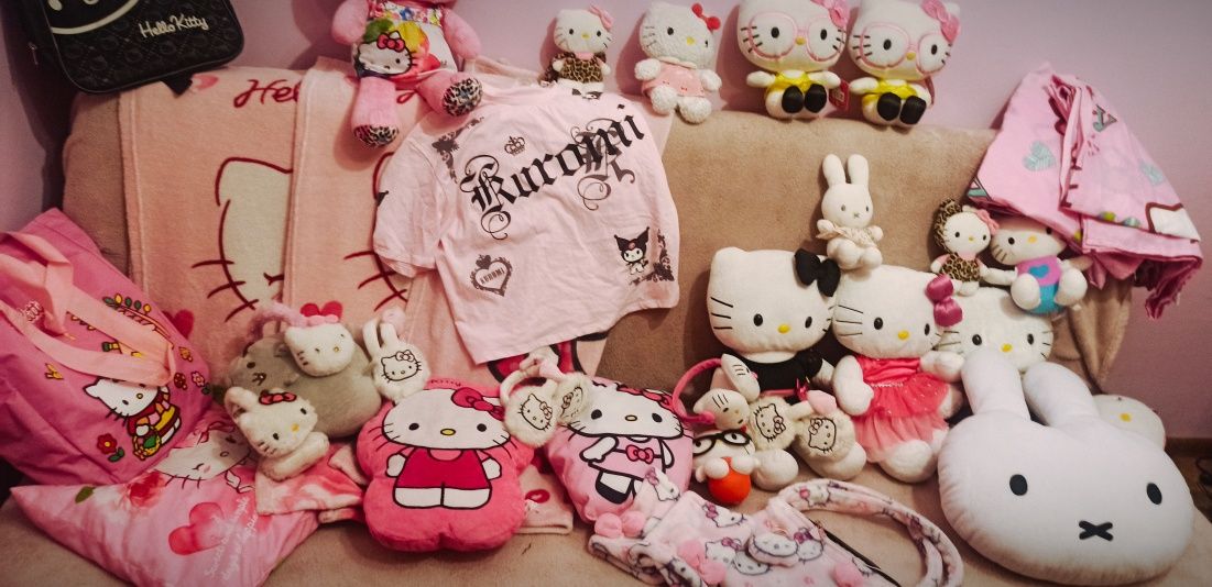 Hello kitty Sanrio czytaj opis