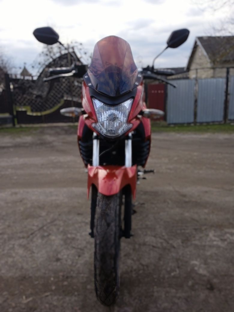 Продам мотоцикл kp200