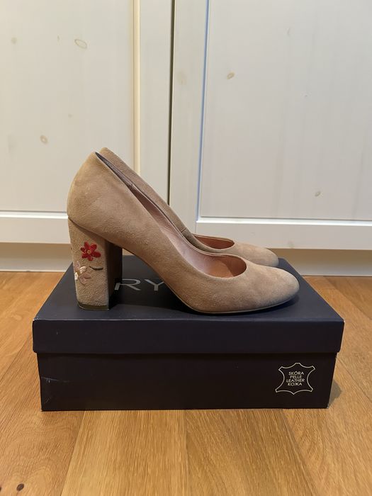 Buty na obcasie, 39, ryłko
